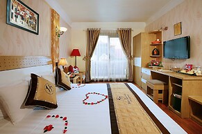 Hanoi House Hostel & Travel