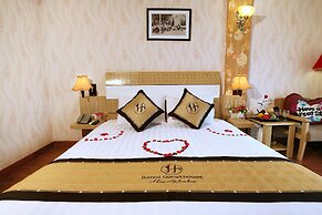 Hanoi House Hostel & Travel