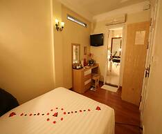 Hanoi House Hostel & Travel