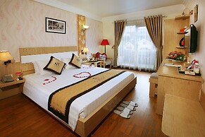 Hanoi House Hostel & Travel