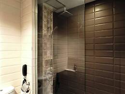 Bangkok Inter Place Hotel