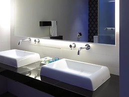 Bangkok Inter Place Hotel