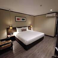 Bangkok Inter Place Hotel
