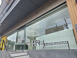 Bangkok Inter Place Hotel