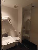 Bangkok Inter Place Hotel