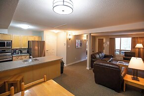 Panorama Vacation Retreat at Horsethief Lodge