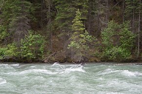 Panorama Vacation Retreat at Horsethief Lodge