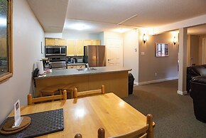 Panorama Vacation Retreat at Horsethief Lodge