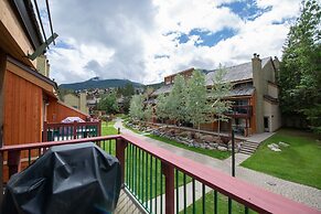 Panorama Vacation Retreat at Horsethief Lodge