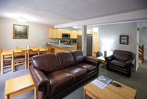 Panorama Vacation Retreat at Horsethief Lodge