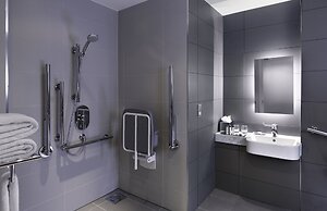 DoubleTree by Hilton Lincoln