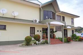 Sunlodge Hotel