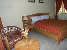Rayporsh Hotel