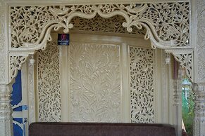 Swan Group Of Houseboats