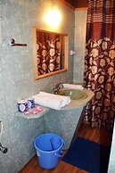 Swan Group Of Houseboats