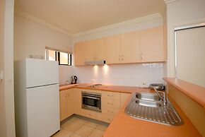 City Plaza Apartments