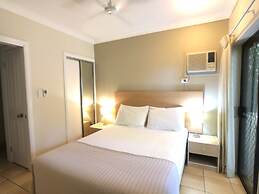 City Plaza Apartments