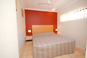 City Plaza Apartments