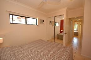 City Plaza Apartments