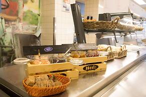 Stayokay Den Haag - Hostel