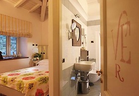 Villa Euchelia Resort