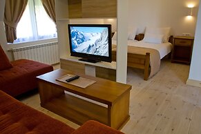 Polar Star Hotel