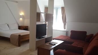 Polar Star Hotel
