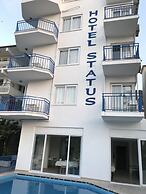 Status Hotel
