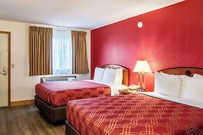 Econo Lodge Inn & Suites Madras