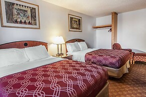 Econo Lodge Inn & Suites Madras