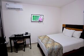 Metro Hotel Panama