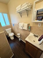 Captain Pips Marina & Hideaway