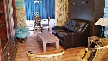 Captain Pips Marina & Hideaway