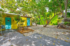 Captain Pips Marina & Hideaway