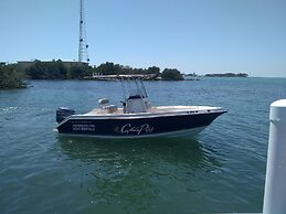 Captain Pips Marina & Hideaway