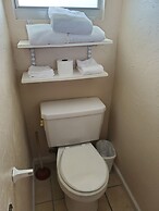 Captain Pips Marina & Hideaway