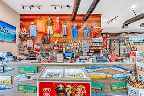 Captain Pips Marina & Hideaway