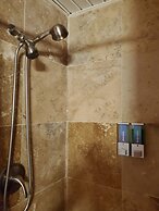 Captain Pips Marina & Hideaway