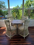 Captain Pips Marina & Hideaway