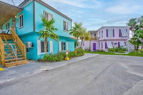 Captain Pips Marina & Hideaway