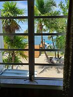 Captain Pips Marina & Hideaway