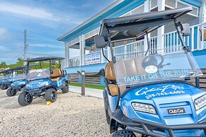 Captain Pips Marina & Hideaway