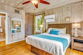 Captain Pips Marina & Hideaway