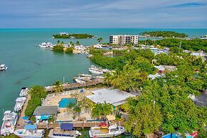 Captain Pips Marina & Hideaway