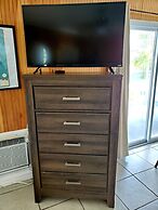 Captain Pips Marina & Hideaway