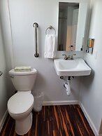 Captain Pips Marina & Hideaway