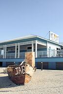 Captain Pips Marina & Hideaway