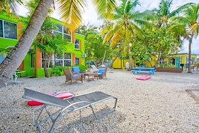 Captain Pips Marina & Hideaway