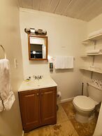 Captain Pips Marina & Hideaway