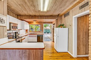 Captain Pips Marina & Hideaway